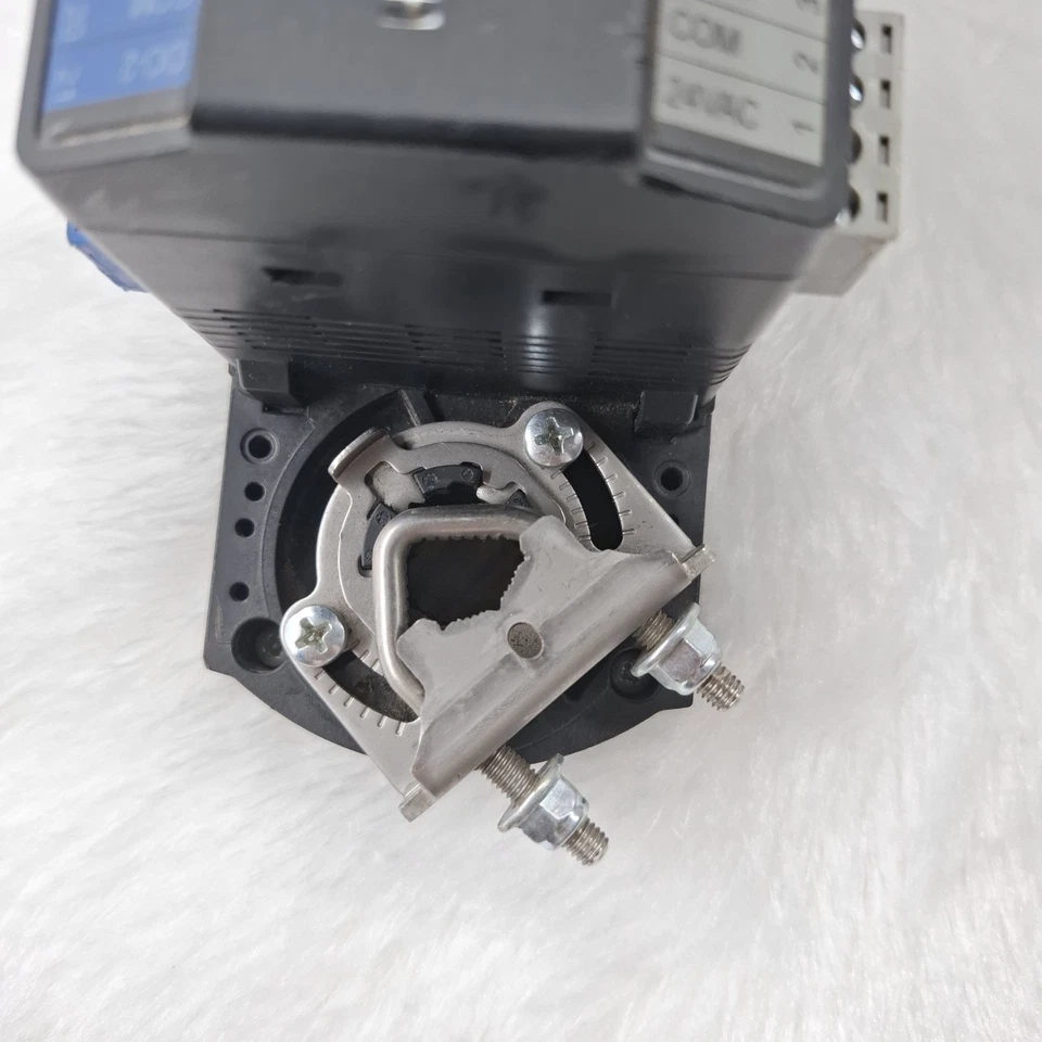 HONEYWELL PVB4022AS-E BACNET PROGRAMMABLE VAV CONTROLLER (NEW WITHOUT BOX)